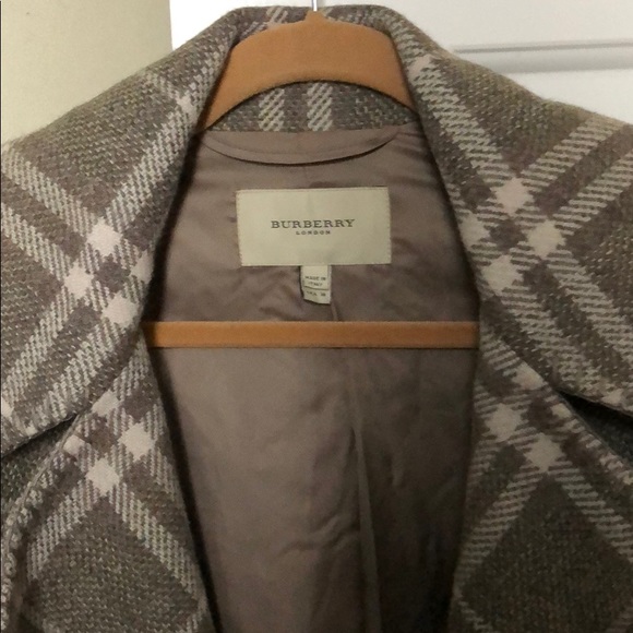 Burberry Jackets & Blazers - Burberry blazer